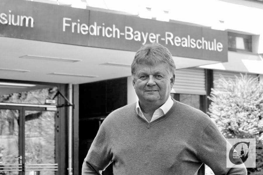 Wir trauern um unseren ehemaligen Schulleiter